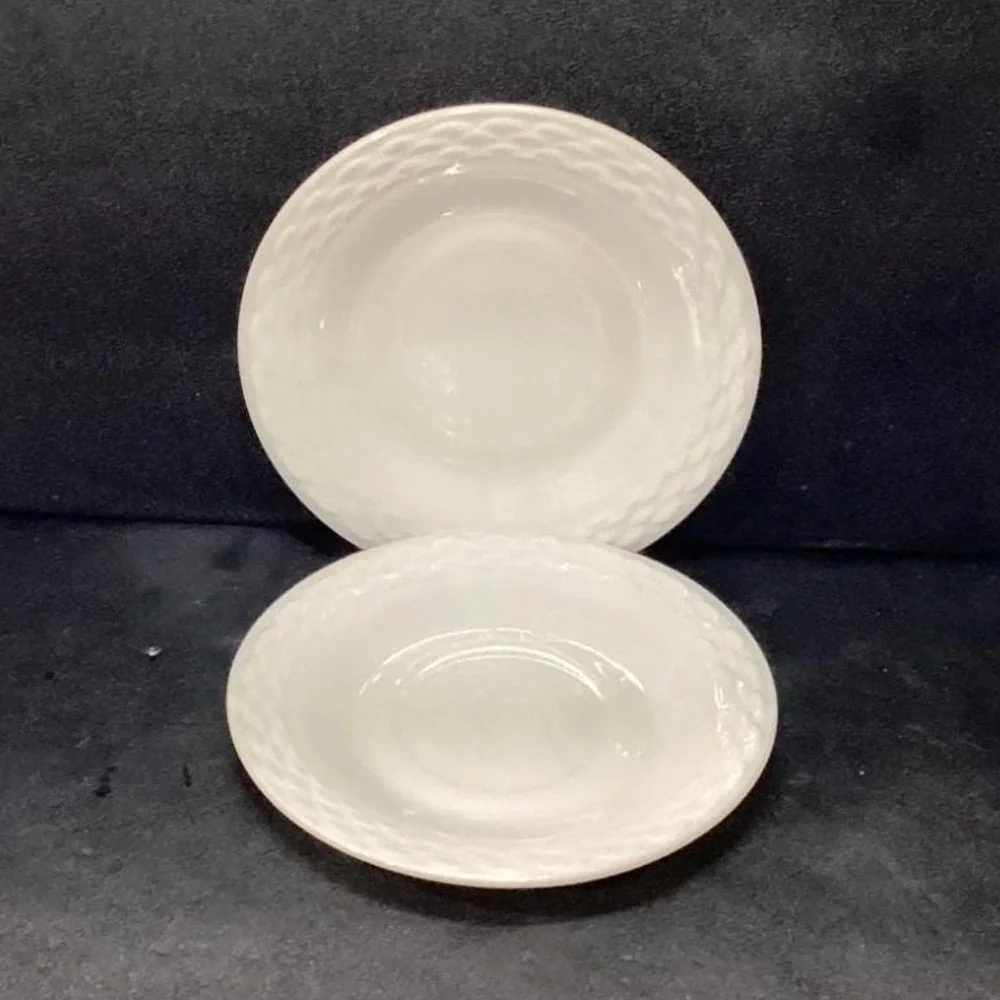 Anchor Hocking Fish Scale Ivory‎ White Basketweave Saucers, Set Of 2, Uranium